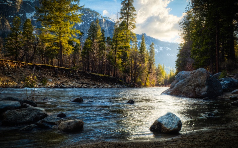 02752 alongtheriver 2560x1600